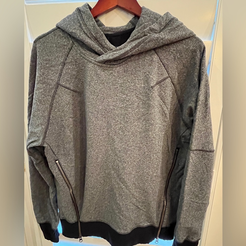 Lululemon pullover